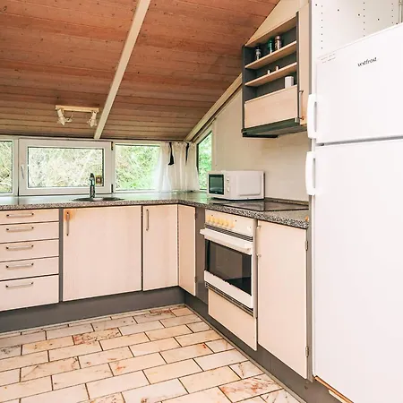 Idyllic Retreat With Whirlpool-by Traum Holiday home