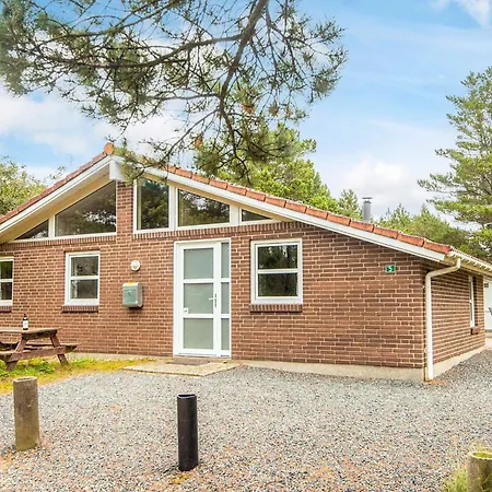 Ferienhaus Idyllic Retreat With Whirlpool-by Traum Blåvand
