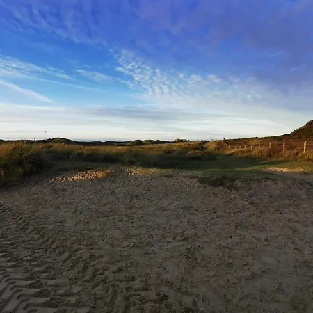 Idyllic Retreat With Whirlpool-by Traum Holiday home Blavand